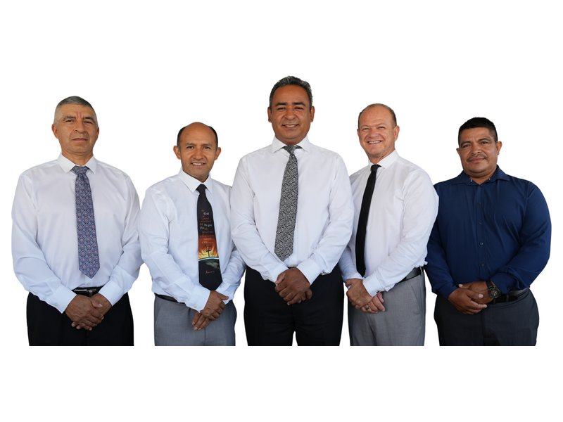 Líderes del ministerio de Caballeros